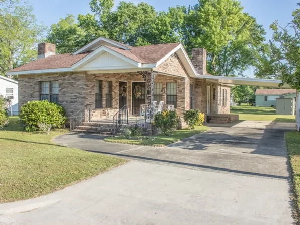 113 E Fleming Ave, Geneva, AL 36340