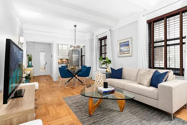 1st image of 172 E 4th St APT 1D