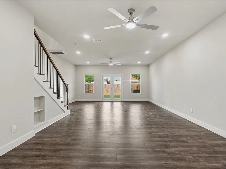 8025 Virgil St — Photo 12