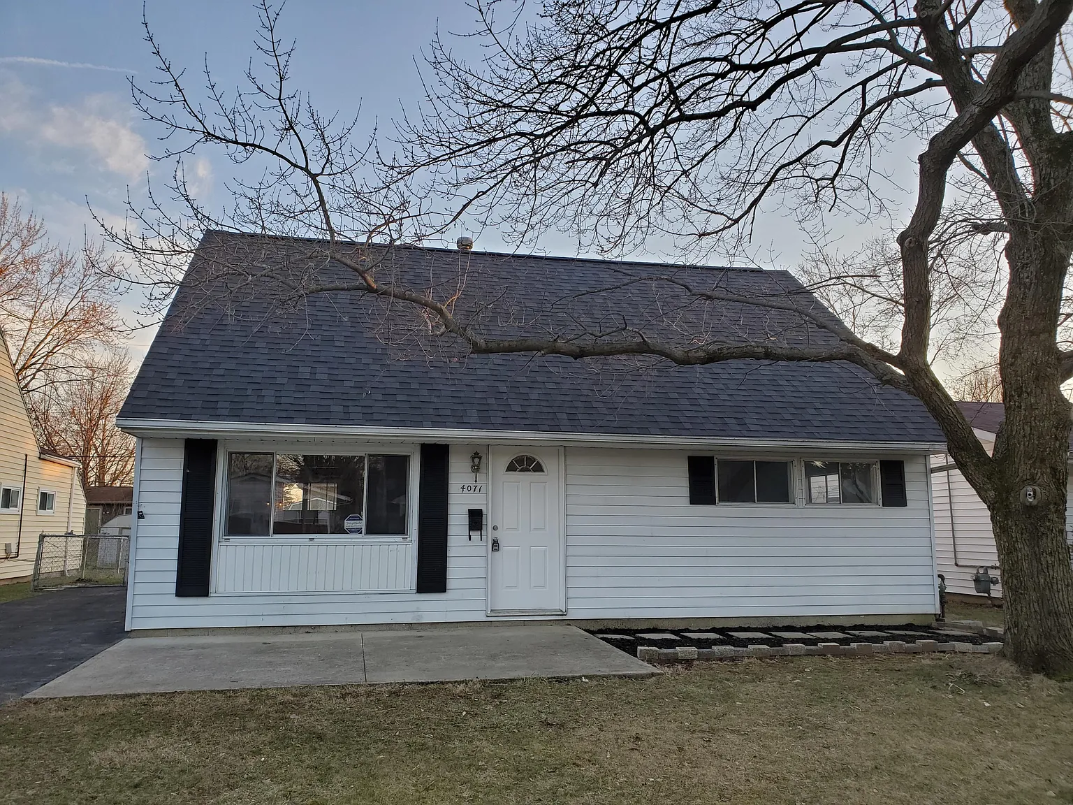 4071 Powell Ave photo 1