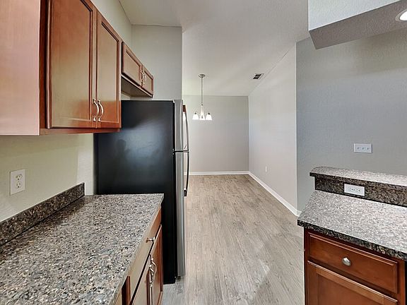 4th image of 1307 Normandy Heights Cir