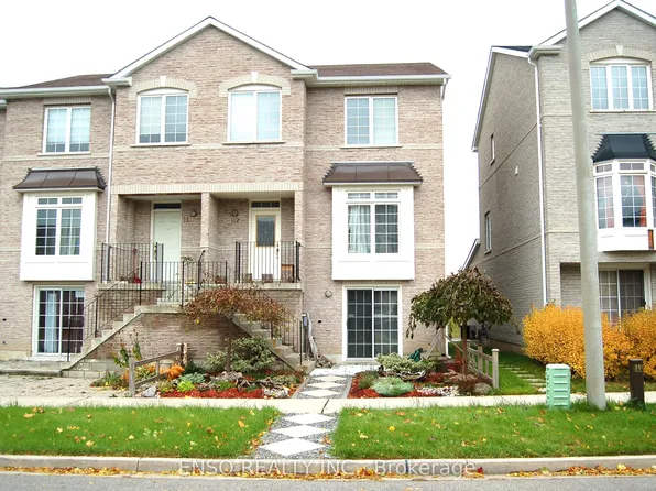 112 Sunway Sq, Markham, ON L3P 7X6
