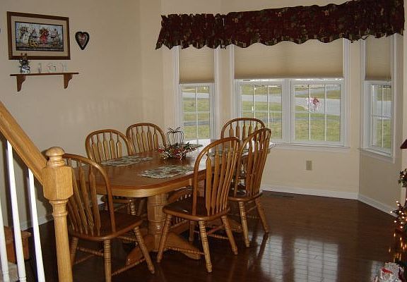 Cozy Dining Room