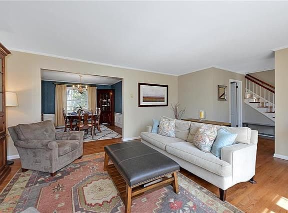 3rd image of 1420 Dartmouth Dr