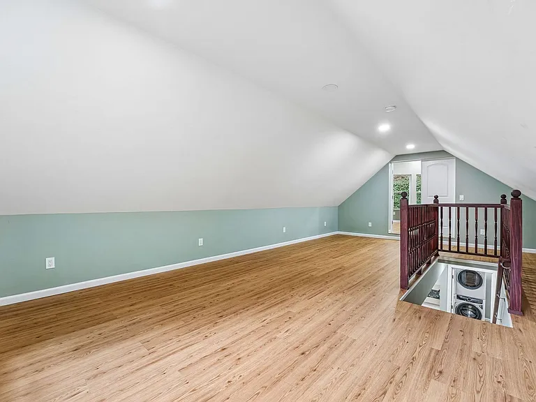 21567 Starrett Hill Dr — Photo 31