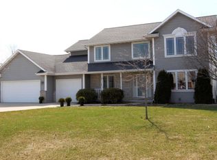 W5014 Mariearl Ln, Fond Du Lac, WI 54935