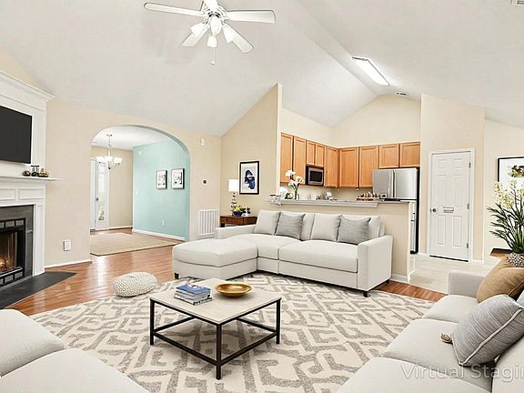 3rd image of 5017 Casland Dr