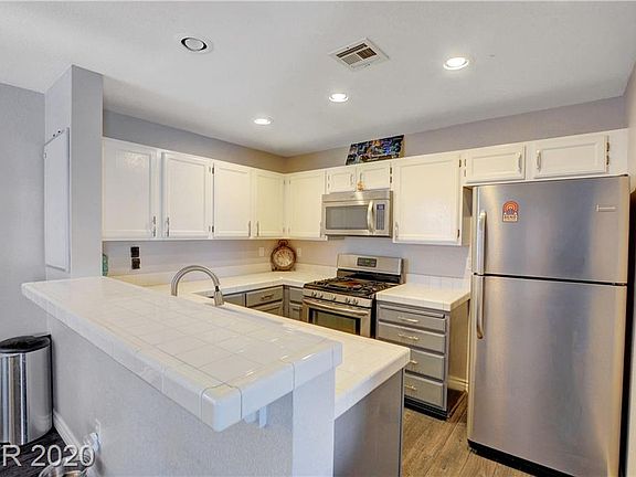 2nd image of 8452 Boseck Dr Unit 272