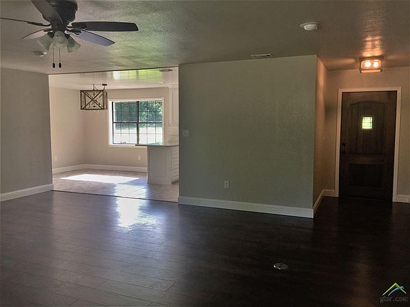 4th image of 611 County Road 1755