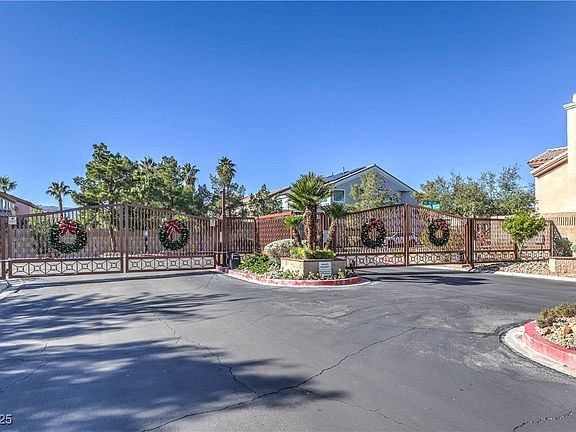 2nd image of 9024 Alpine Peaks Ave