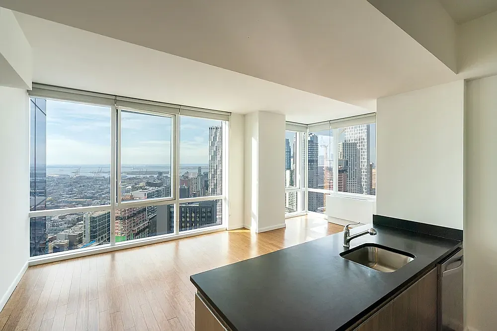 66 Rockwell Pl — Photo 4