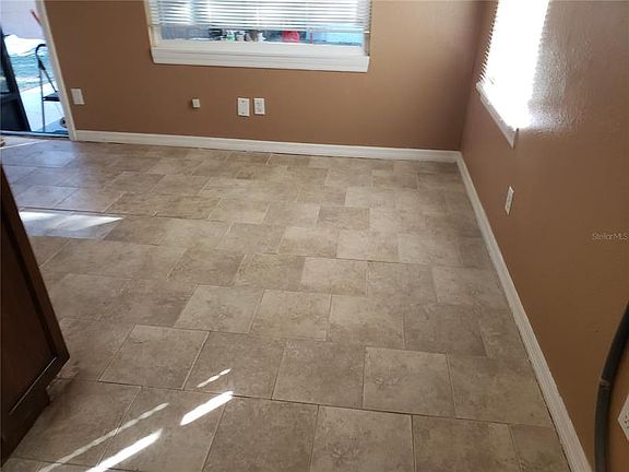 5th image of 1711 E Annona Ave