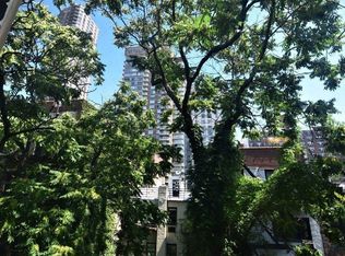 407 E 77th St APT 5R, New York, NY 10075