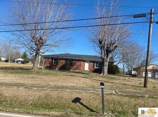 523 E Main St, Gamaliel, KY 42140