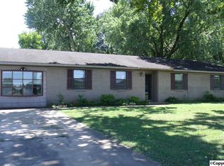 511 4th St SW, Decatur, AL 35601