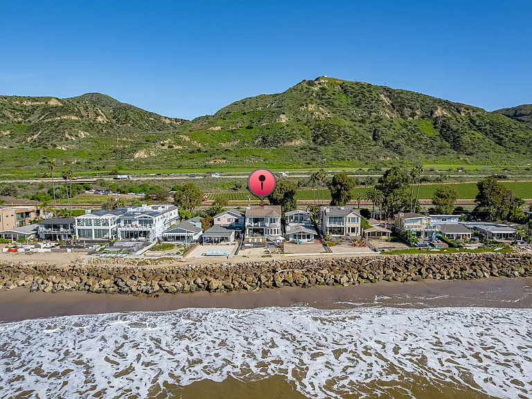 5458 Rincon Beach Park Dr — Photo 2