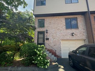 237 Strawberry Hill Ave APT 18, Stamford, CT 06902