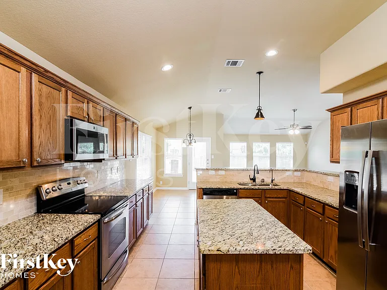 5622 Wayne Path — Photo 6