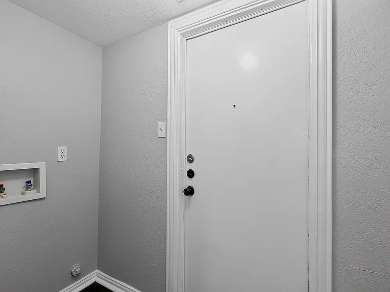 2740 Windswept Ln — Photo 24