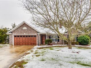 8348 Emily Dr, Harrisburg, NC 28075