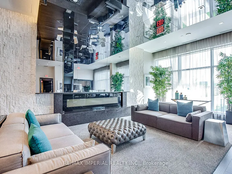 65 Speers Rd #711 — Photo 34