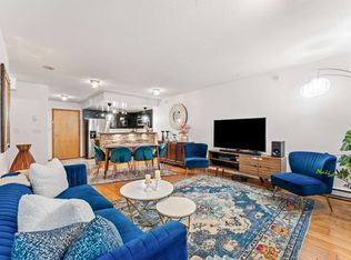 1328 W Pender St #306, Vancouver, BC