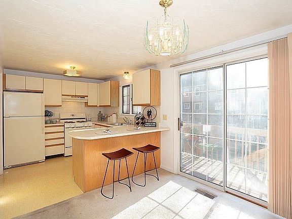 5th image of 54 Heritage Dr Unit 54