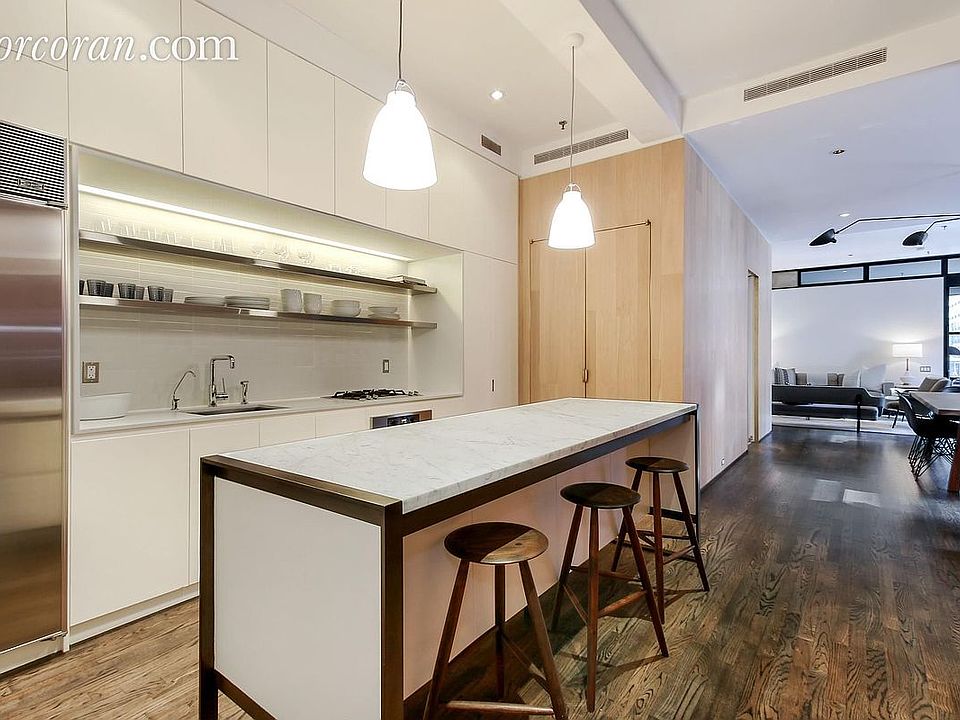 1st image of 468 Greenwich St #2S