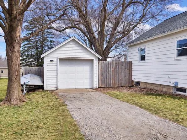 1801 E Oakland Ave, Austin, MN 55912