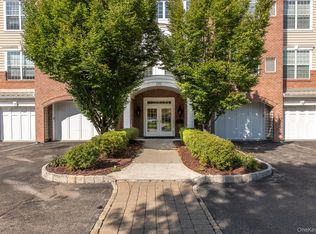 231 Regency Dr, Fishkill, NY 12524
