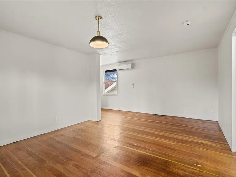 7015 N Greeley Ave #B — Photo 30