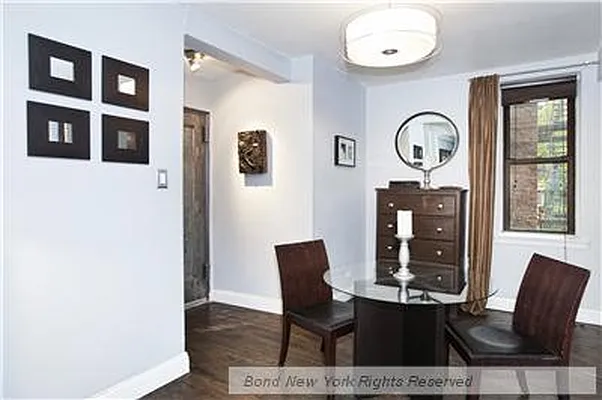 Sold by Bond New York | media 4