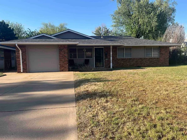3216 Dwelle Dr, Enid, OK 73701