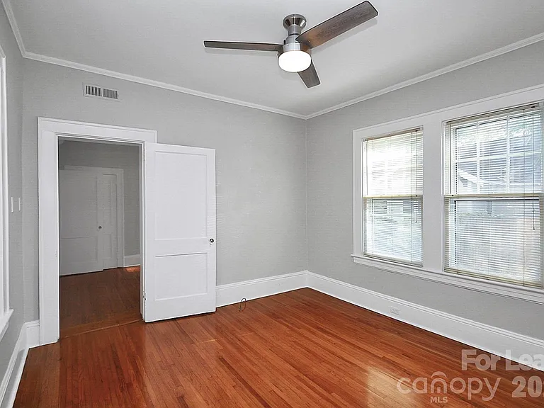 911 Sunnyside Ave #1 — Photo 16
