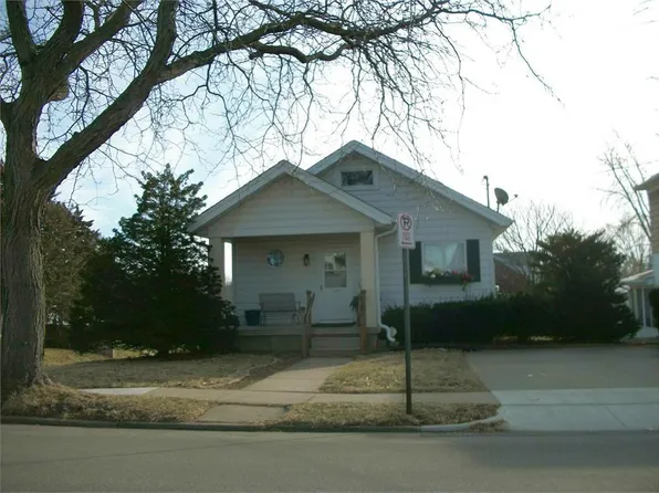 1296 N Algona St, Dubuque, IA 52001