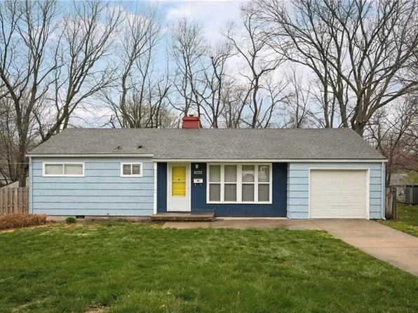 7840 Ash St, Prairie Village, KS 66208