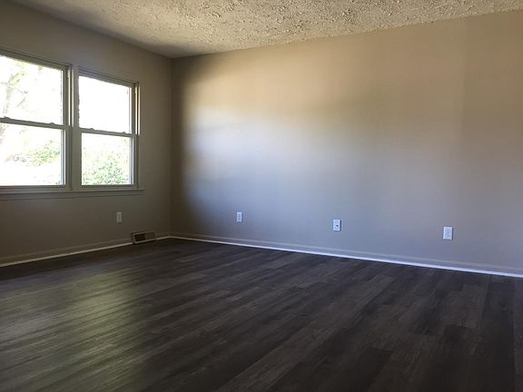 5th image of 1296 Latonia Park