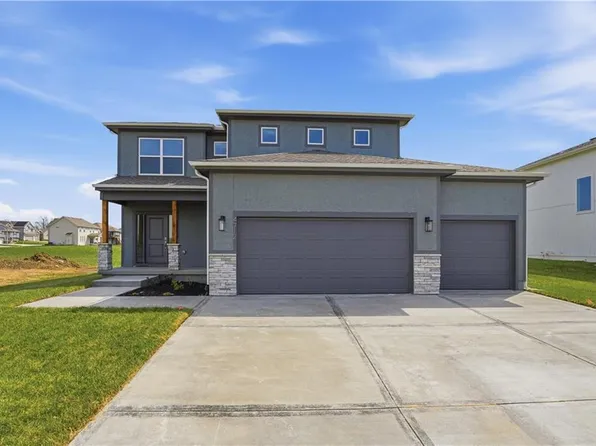 4712 SW 6th Ter, Blue Springs, MO 64014