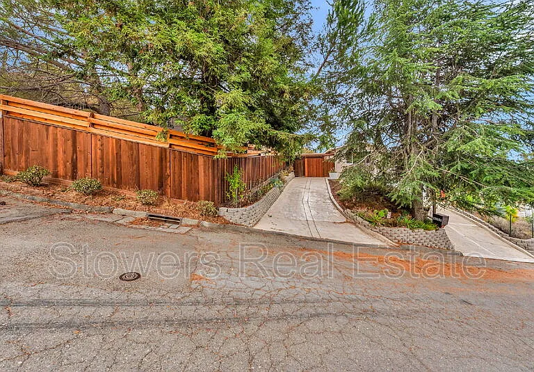25551 Maitland Dr — Photo 49