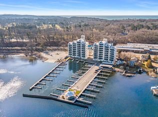2964 Lakeshore Dr #601, Muskegon, MI 49441