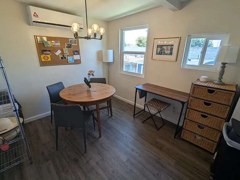 2074 Newton Ave #B — Photo 17