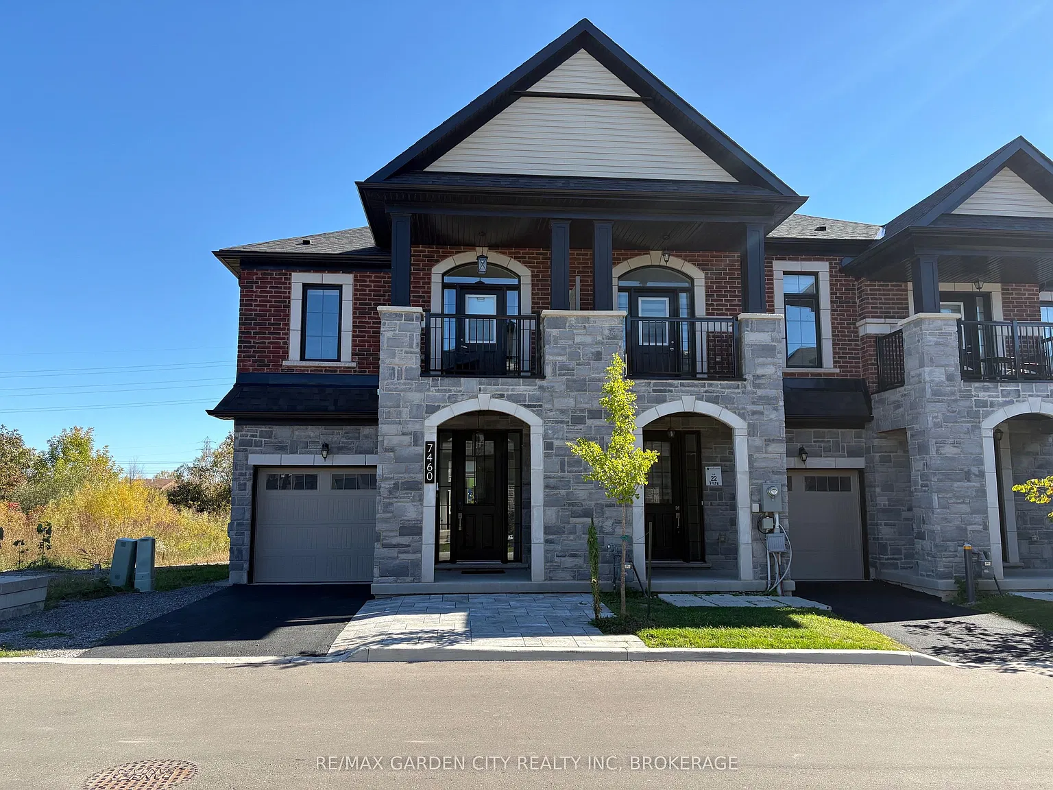 3 bed, $3,299 — Photo 1