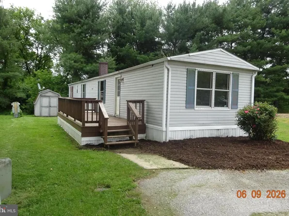 172 Rustic Dr, Shippensburg, PA 17257