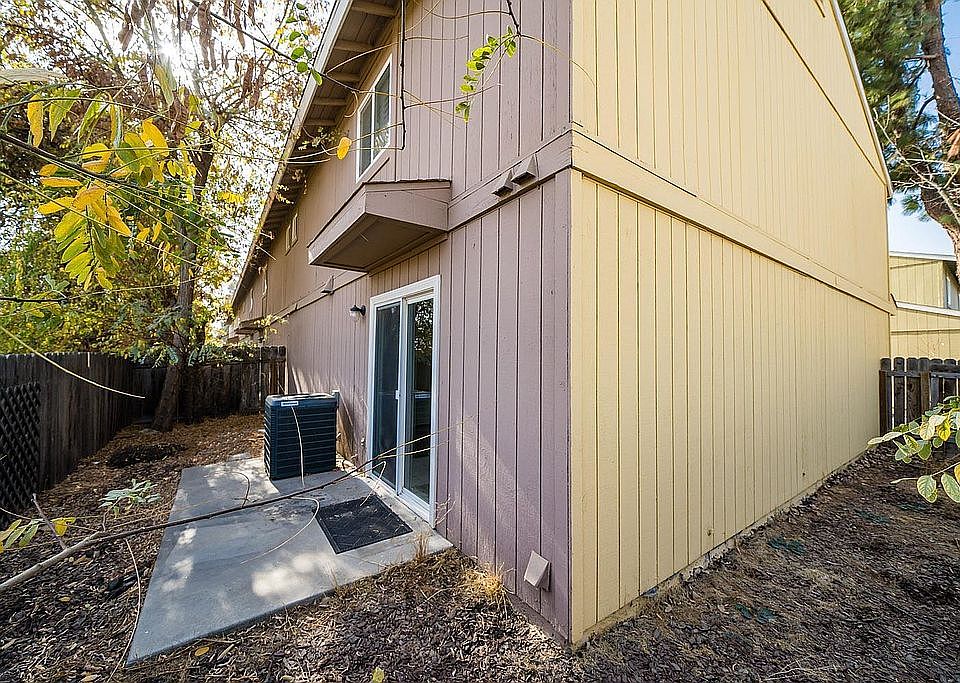 2nd image of 232 N Lemoore Ave APT 22