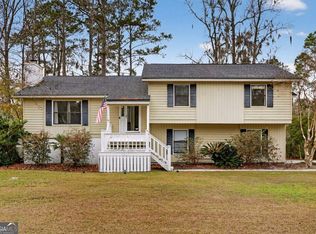 314 Mill Run Rd, Richmond Hill, GA 31324