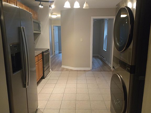 3rd image of 5230 Larchwood Ave Floor 1