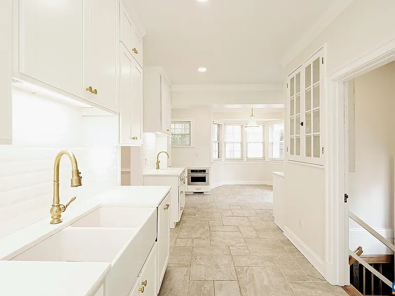 675 Evergreen Ave — Photo 8