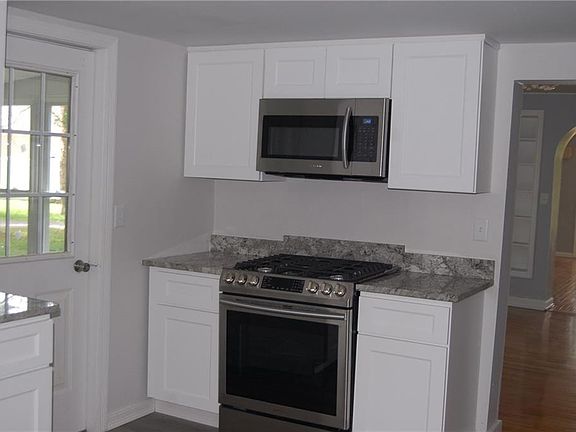 2nd image of 95 Merritt Pl