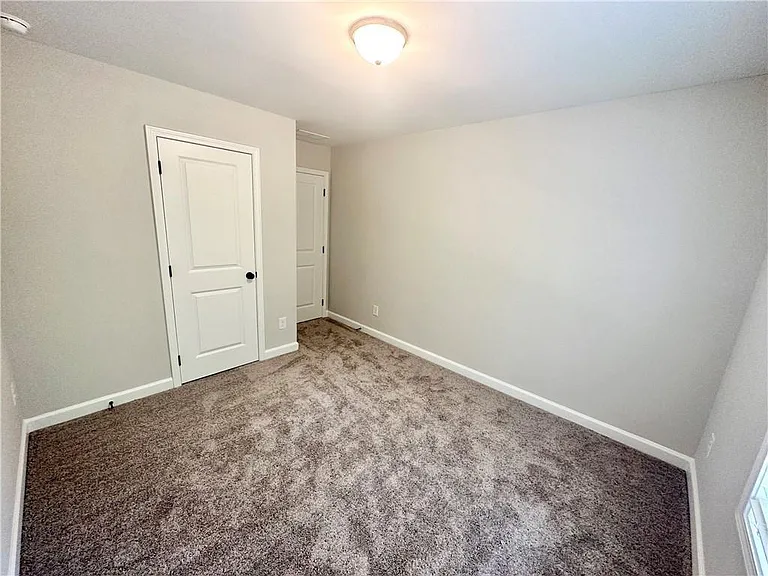 118 Bluffington Way — Photo 18