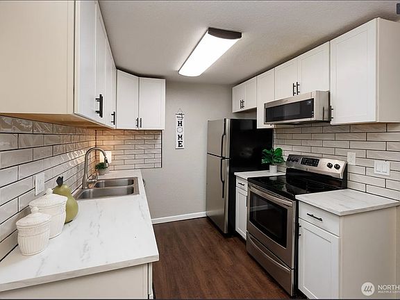 4th image of 16817 Larch Way E #F201